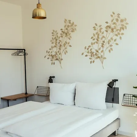 The Rix & Suites Near Sbahn Neukolln Apartment *