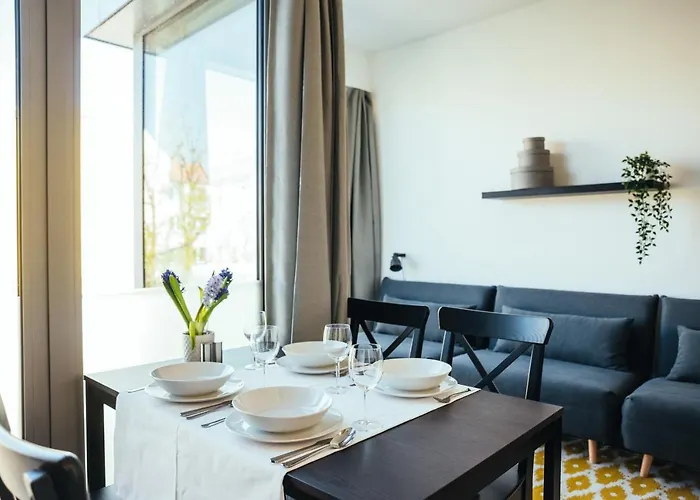 The Rix & Near Sbahn Neukoelln Apartment *