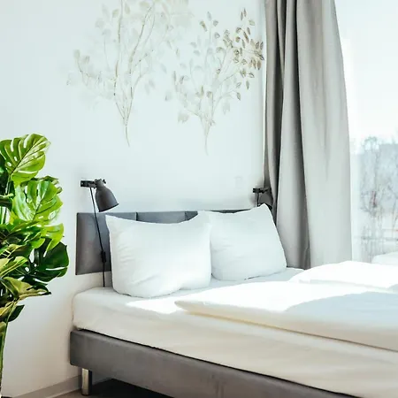 The Rix & Suites Near Sbahn Neukolln Berlino