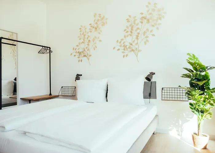 The Rix & Near Sbahn Neukoelln * Berlín